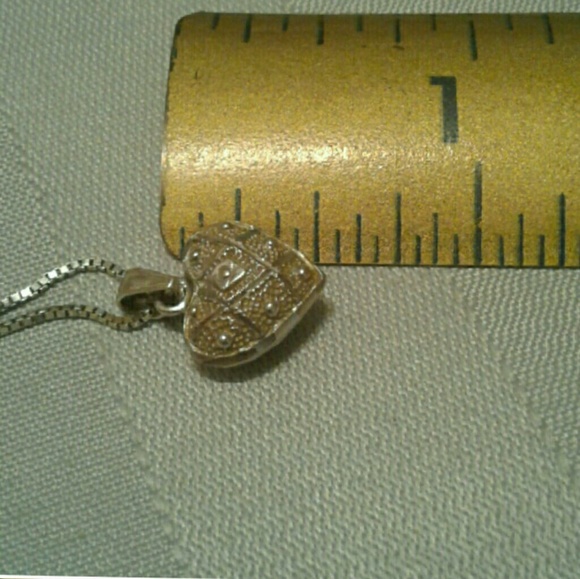 18K Gold Heart Necklace Italy - Picture 7 of 8
